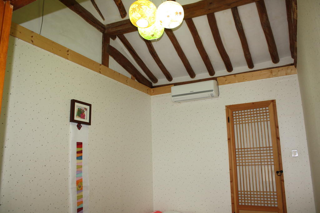 Dukmanjae Hotell Jeonju Eksteriør bilde