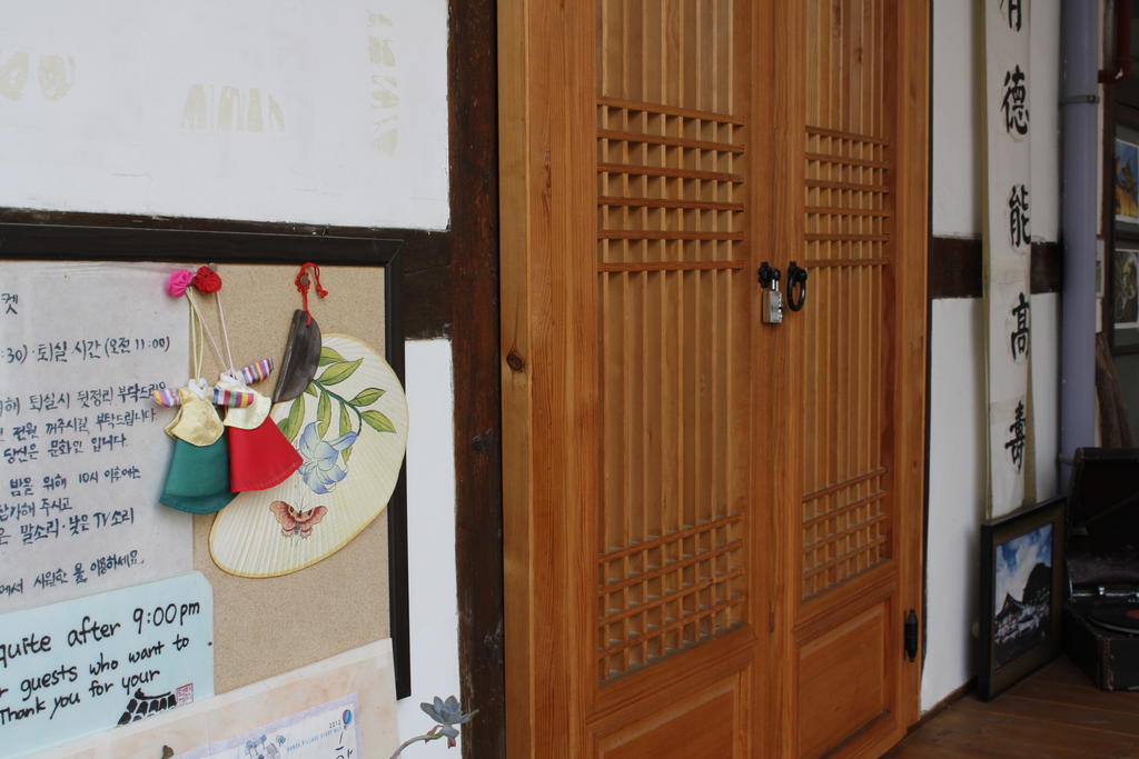 Dukmanjae Hotell Jeonju Eksteriør bilde
