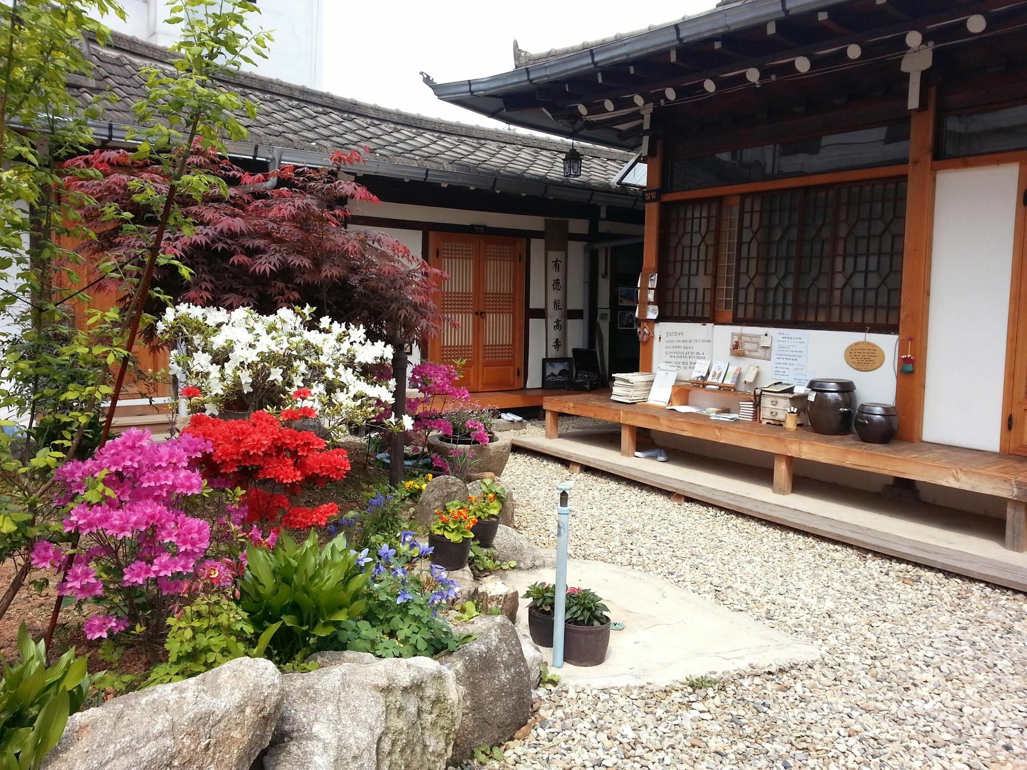 Dukmanjae Hotell Jeonju Eksteriør bilde