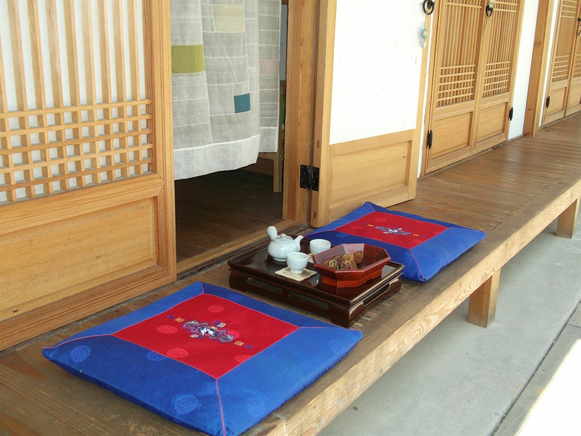 Dukmanjae Hotell Jeonju Eksteriør bilde
